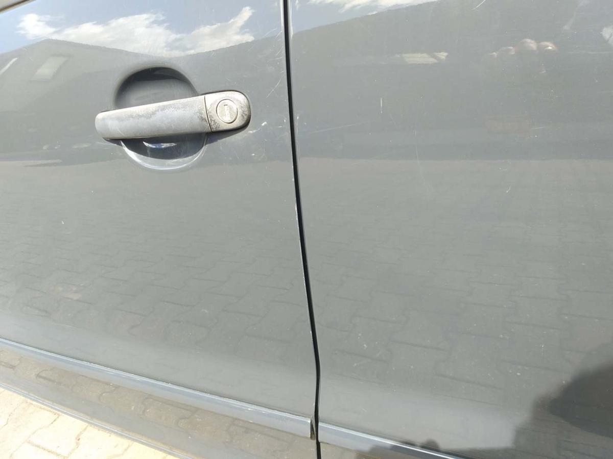 VW Fox original Tür links LI7F Uranograu Bj.2010